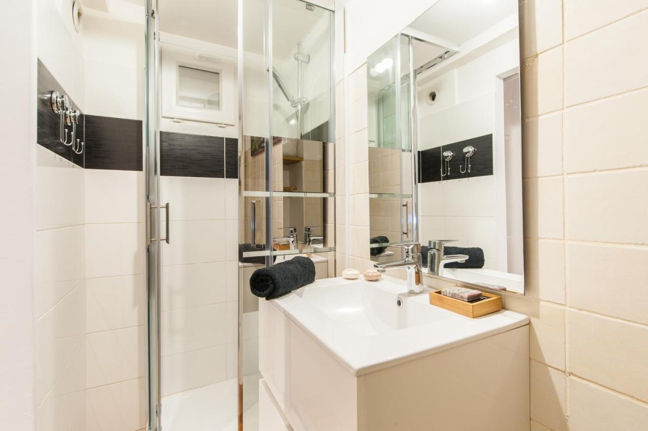 Beautiful Renovated Studio With View- Old Hyères Zewnętrze zdjęcie