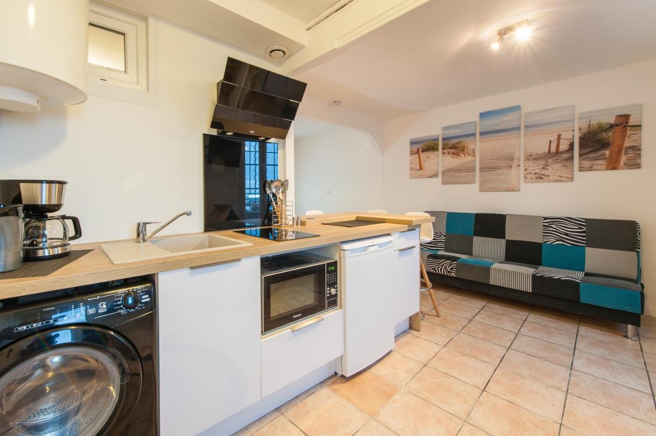 Beautiful Renovated Studio With View- Old Hyères Zewnętrze zdjęcie