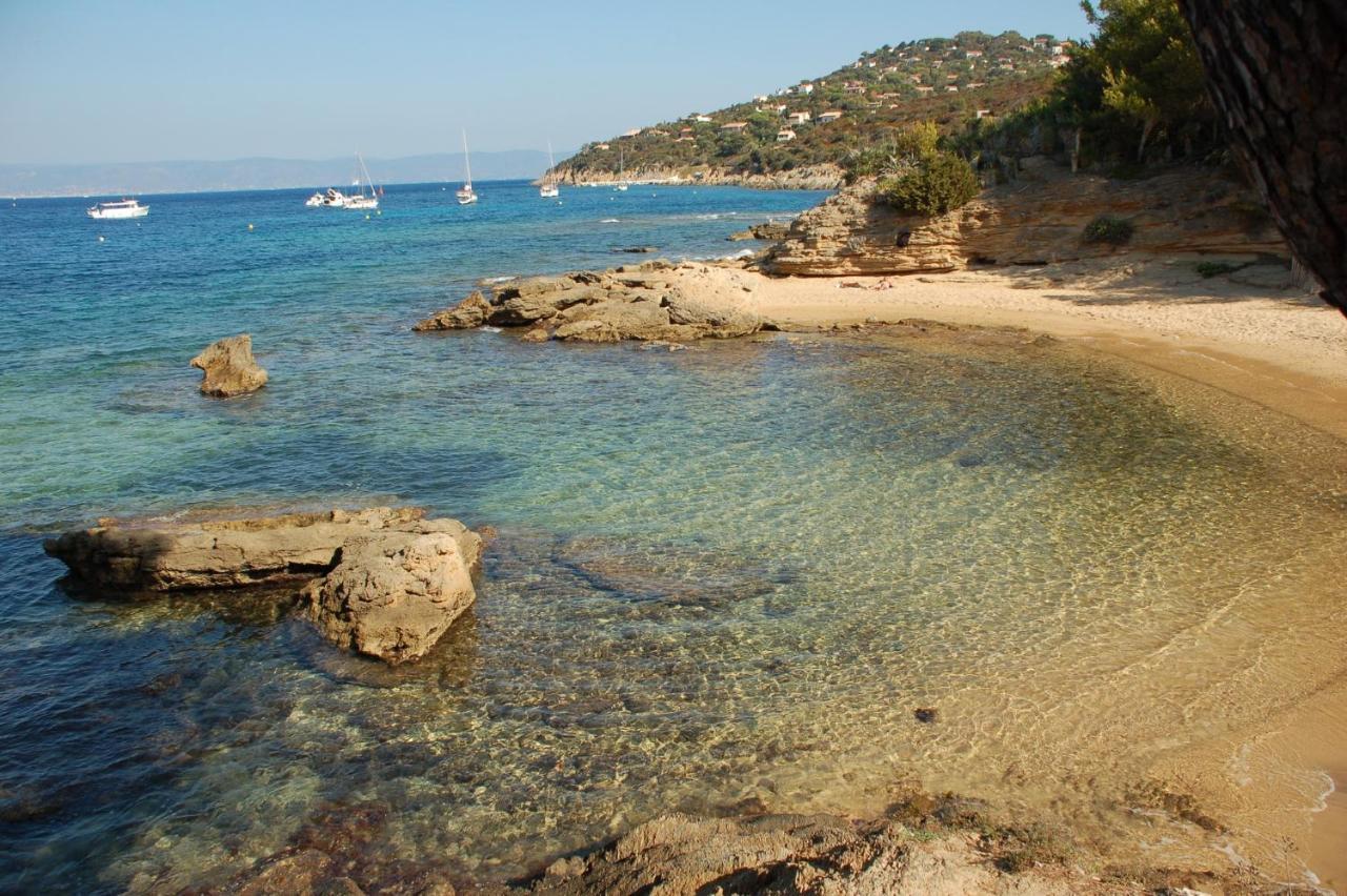 Beautiful Renovated Studio With View- Old Hyères Zewnętrze zdjęcie